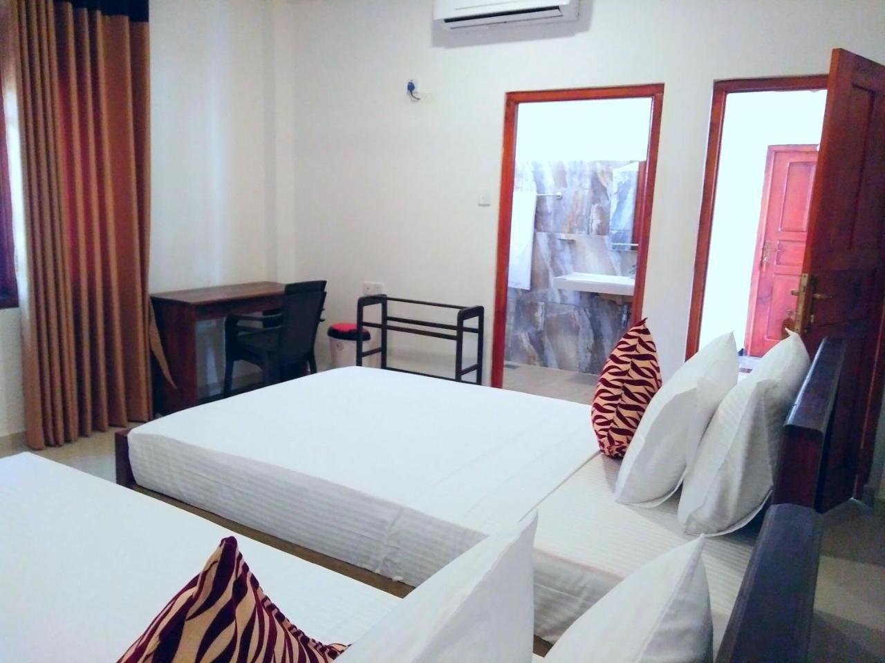 Ocean Bay Surf Resort Weligama Εξωτερικό φωτογραφία